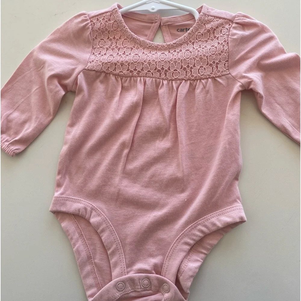 NWT Carter’s Bodysuit & Osh Kosh Sunhat